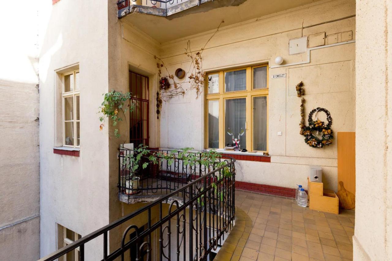 Kresz Geza 29 Westend Station 2 Bedrooms+Living Ac Budapeste Exterior foto